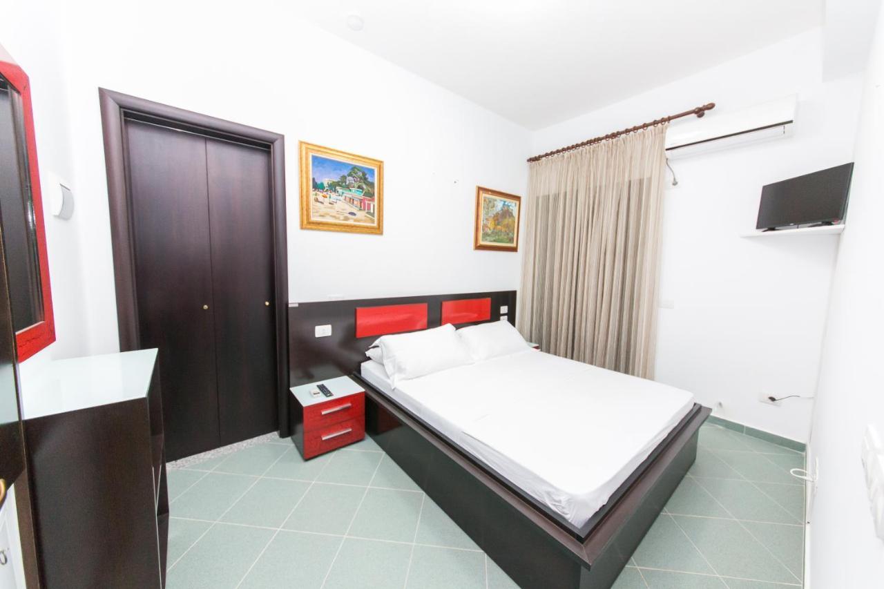 Hotel Artisti Vlorë Eksteriør billede
