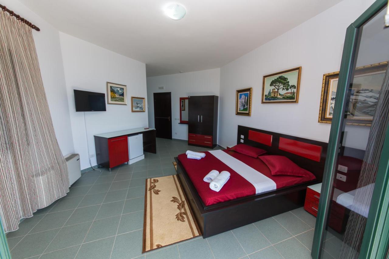 Hotel Artisti Vlorë Eksteriør billede